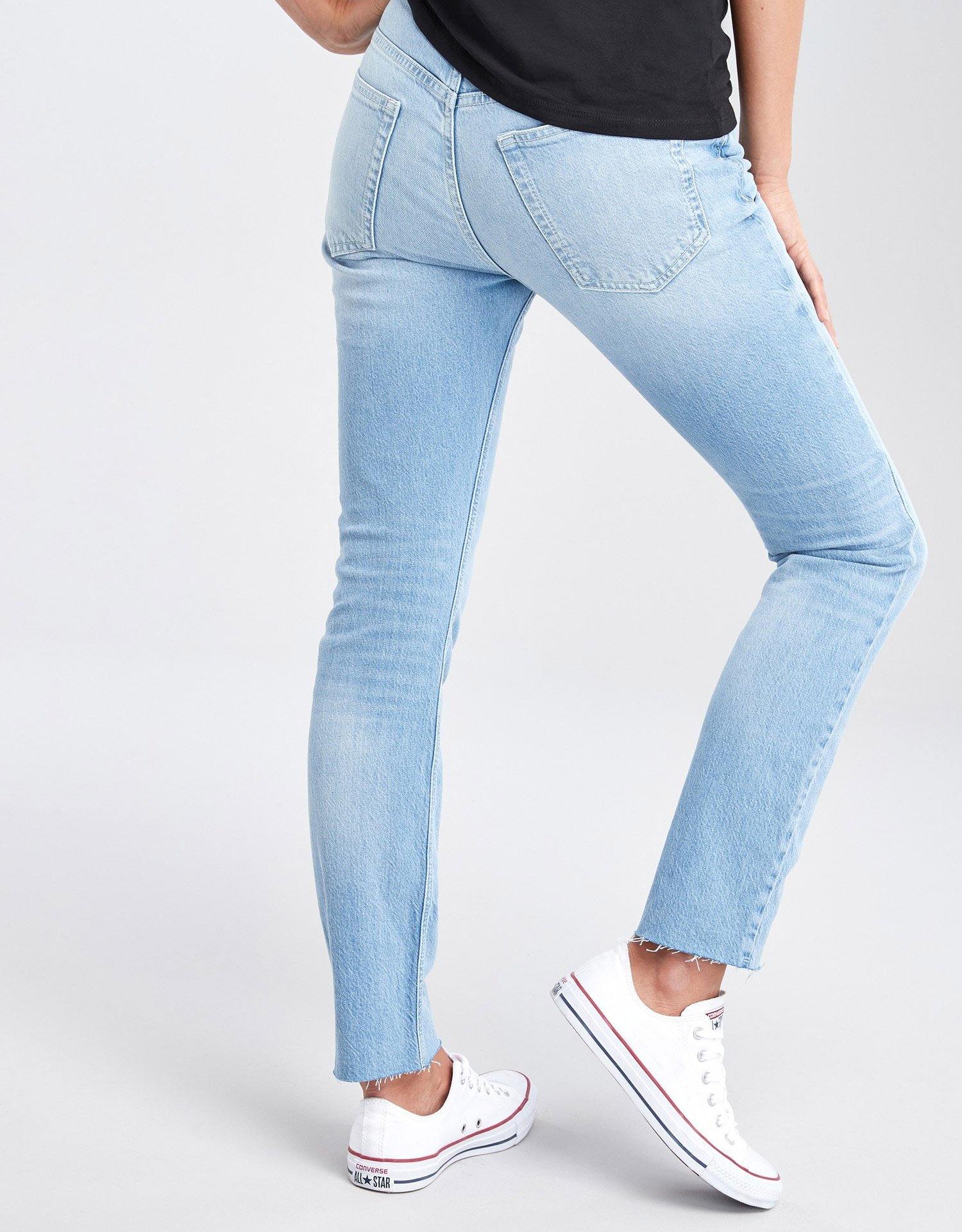 High Waist Jeans - Avone - Ultimate Shopify Theme