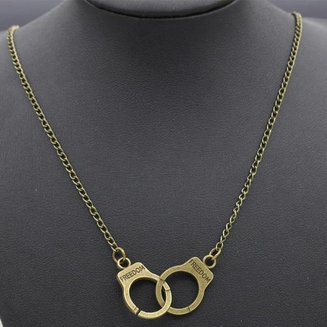 Pendant Necklaces - Avone - Ultimate Shopify Theme