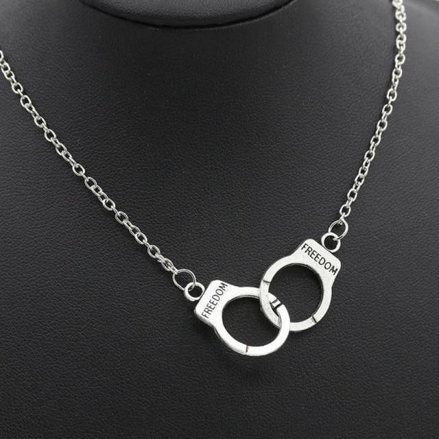 Pendant Necklaces - Avone - Ultimate Shopify Theme